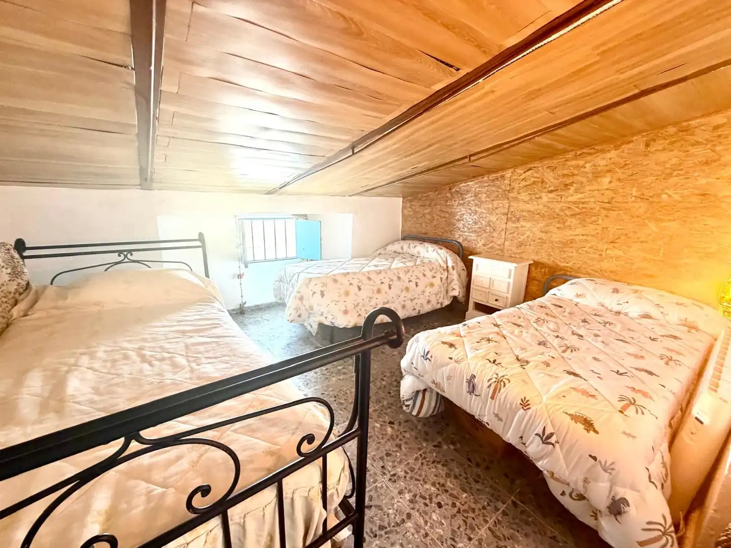 Bedroom of Houses for sale in Iznájar  with Terrace and Furnished