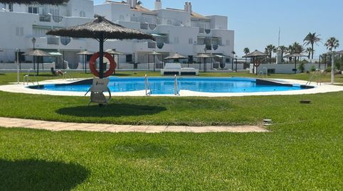 Foto 3 de Apartamento en venta en La Barrosa, Chiclana de la Frontera