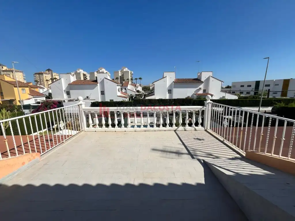 Terrace of Houses for rent in La Antilla