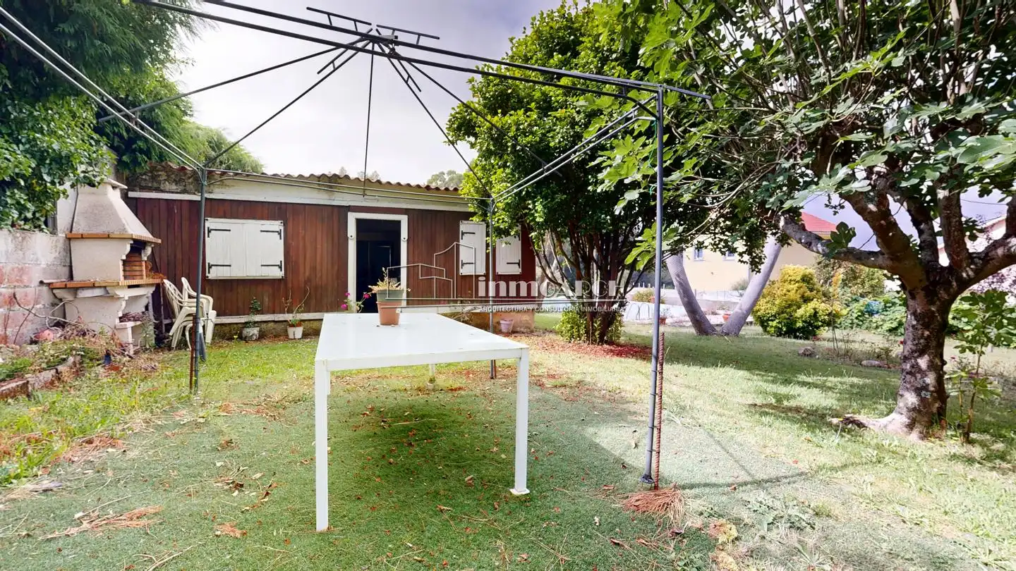 Garden of Residential for sale in Oleiros