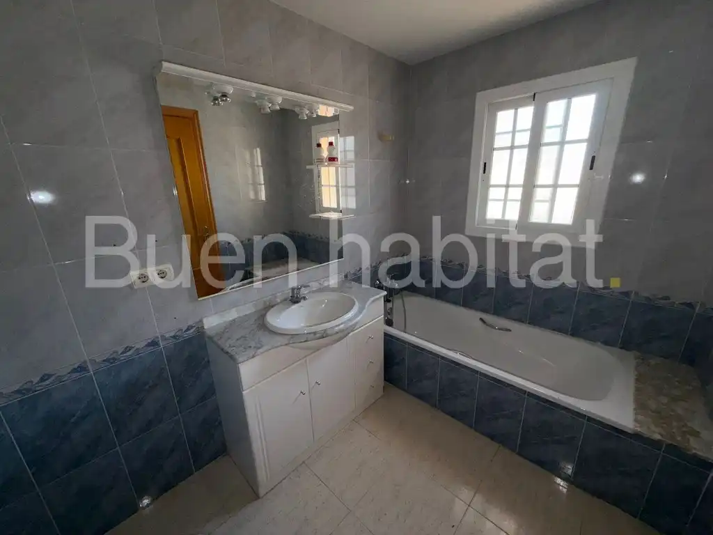 Casa a schiera con piscina in vendita a Calle Bisbe Catala, imagen 21