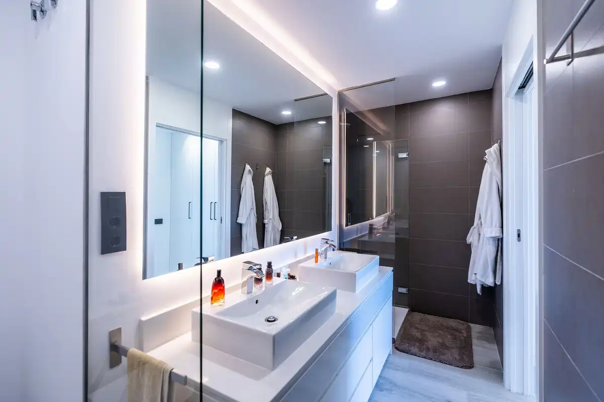 Bathroom of Commercial properties for sale in Estepona