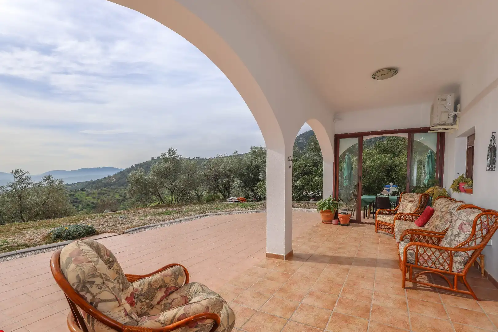 Terraza de Casa o chalet en venta en Casarabonela con Aire acondicionado, Jardín privado y Piscina
