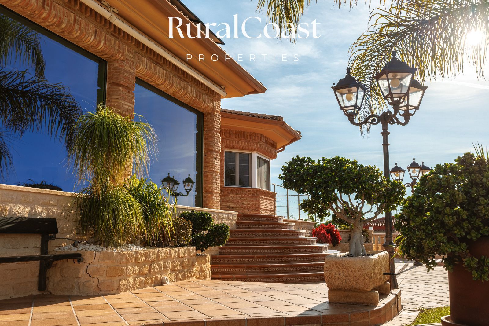 Exterior view of House or chalet for sale in San Vicente del Raspeig / Sant Vicent del Raspeig  with Air Conditioner, Heating and Terrace