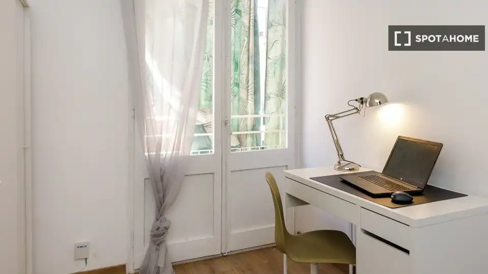 Piso de alquiler en Collblanc