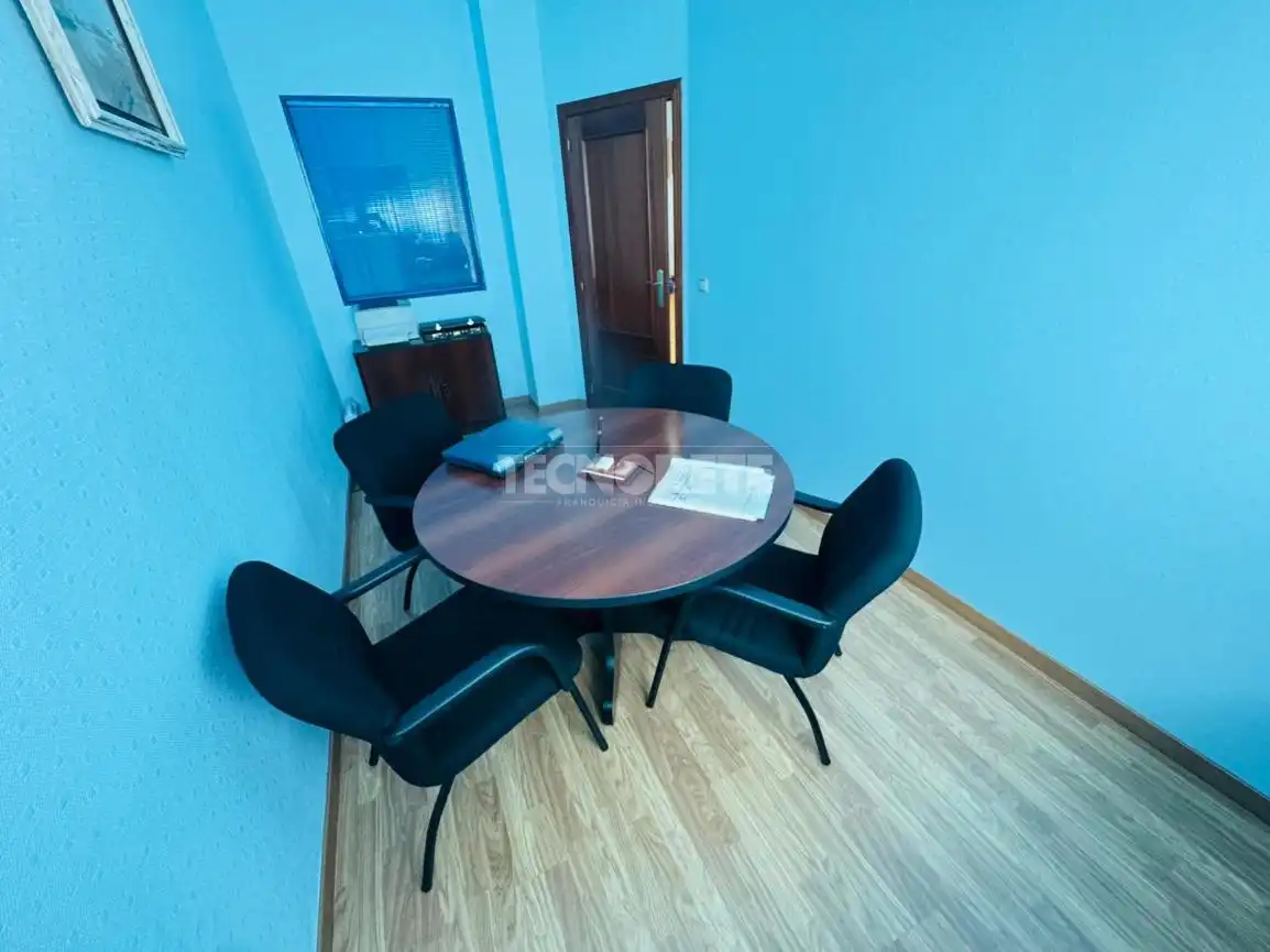 Office space to rent in Rda. Buenavista, imagen 6