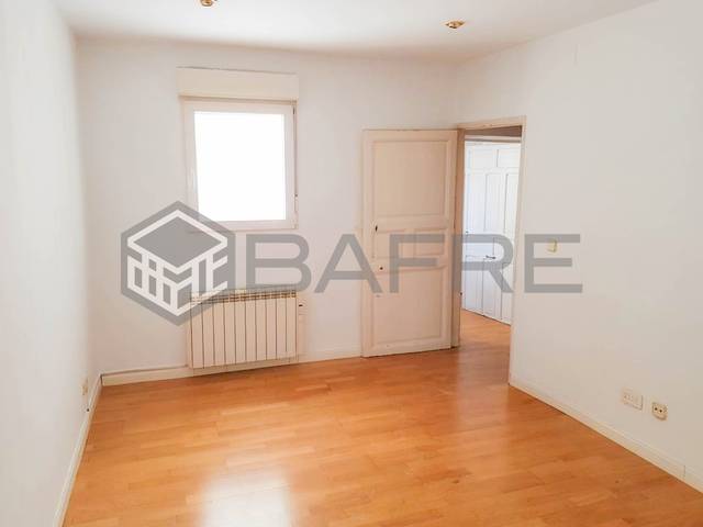 Piso en Venta en Calle de Valverde en Universidad - Malasaña