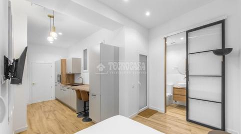 Foto 5 de Estudio de alquiler en Arapiles, Madrid