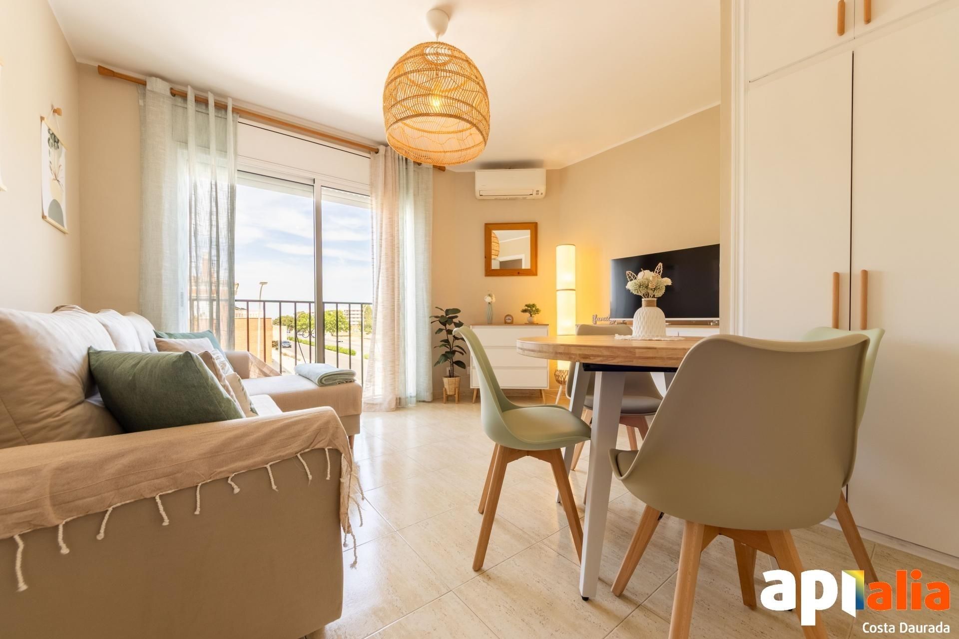 Sala d'estar de Apartament en venda en Mont-roig del Camp amb Aire condicionat, Calefacció i Balcó