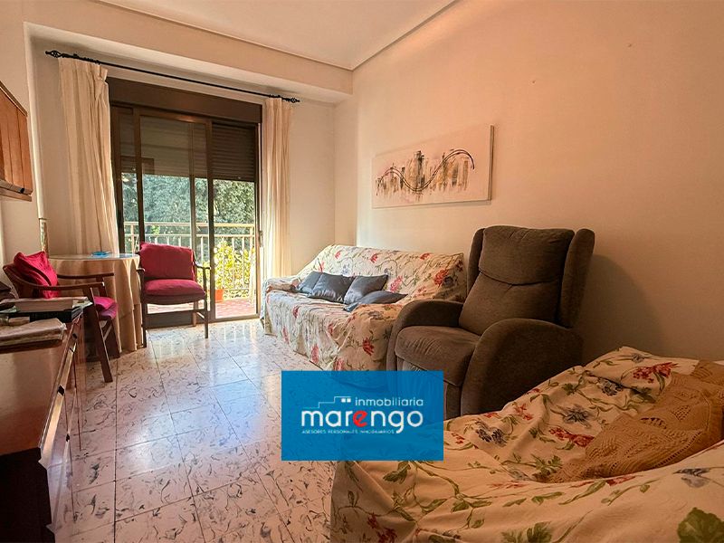 Sala d'estar de Pis en venda en Castellón de la Plana / Castelló de la Plana amb Moblat i Balcó