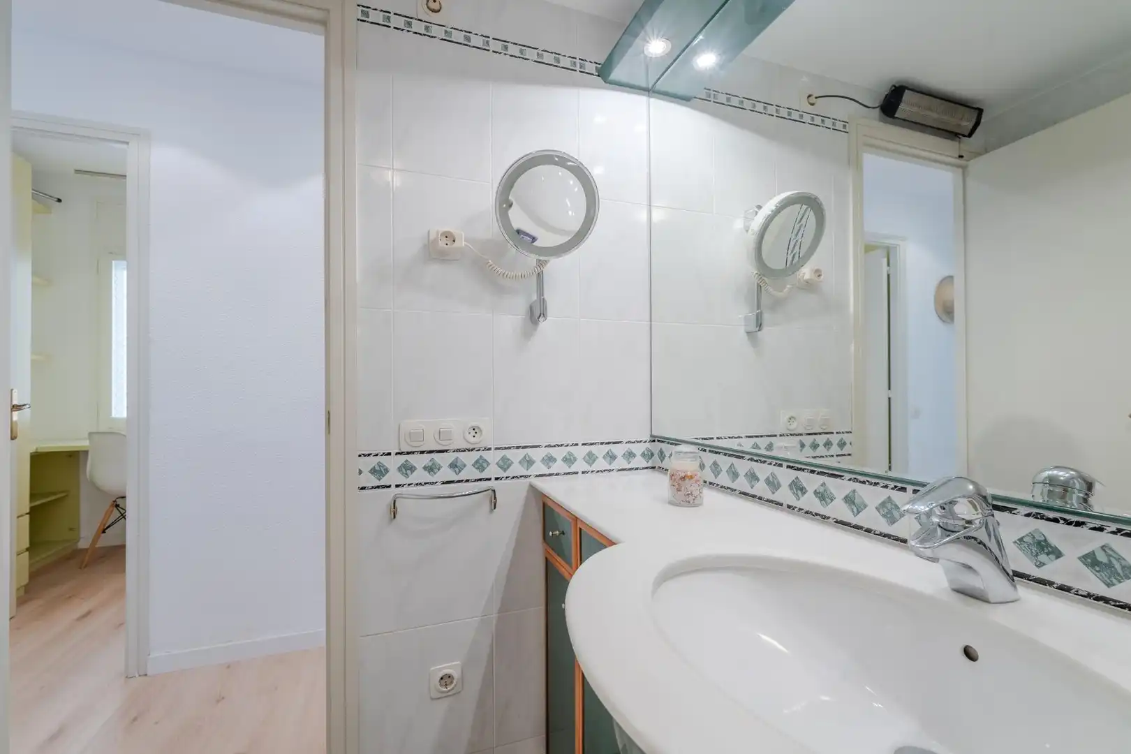 Badezimmer von Erdgeschoss zur Miete in Castell d'Aro, Platja d'Aro i s'Agaró mit Klimaanlage, Heizung und Privatgarten