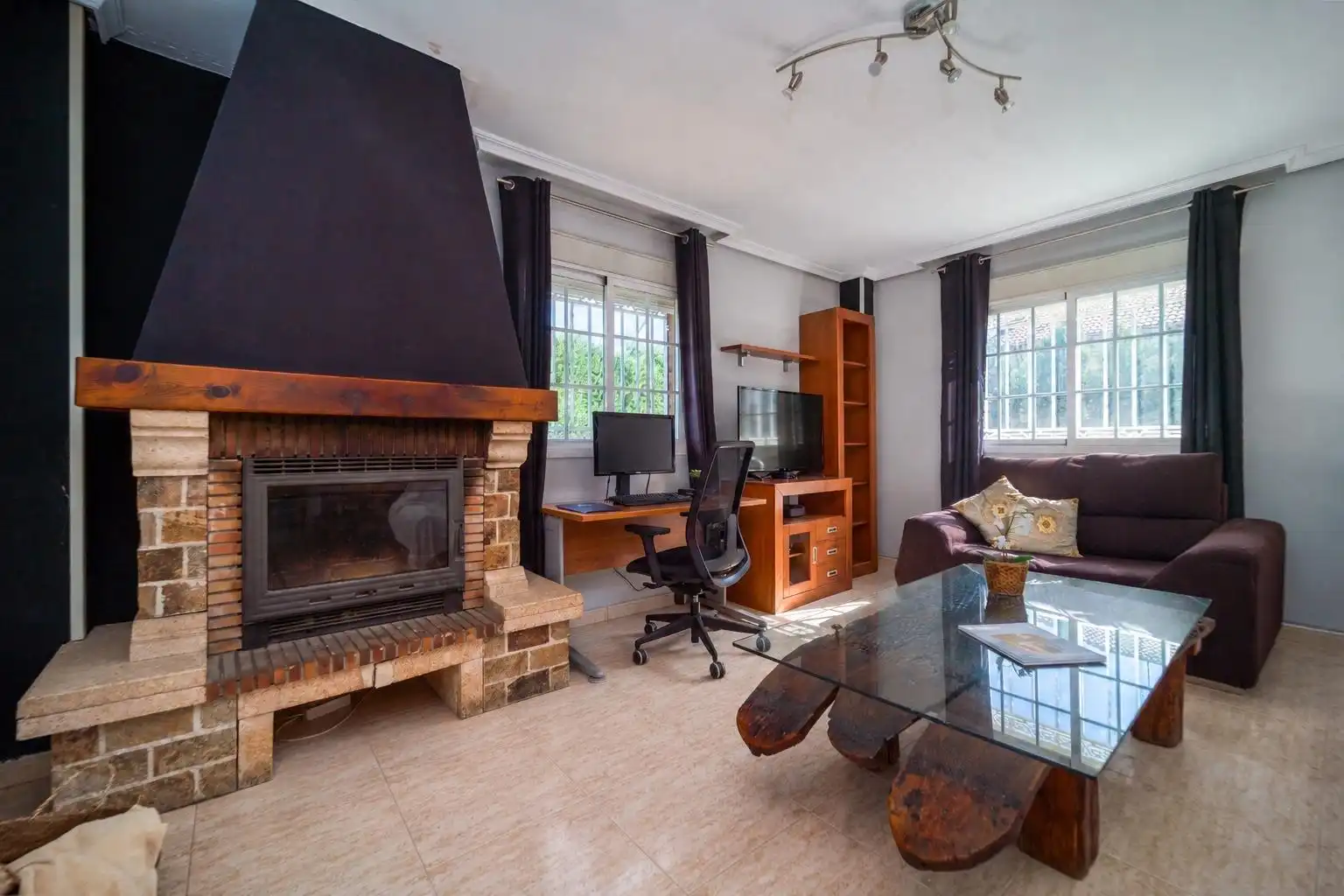 Sala de estar de Casa adosada en venta en Meco con Calefacción