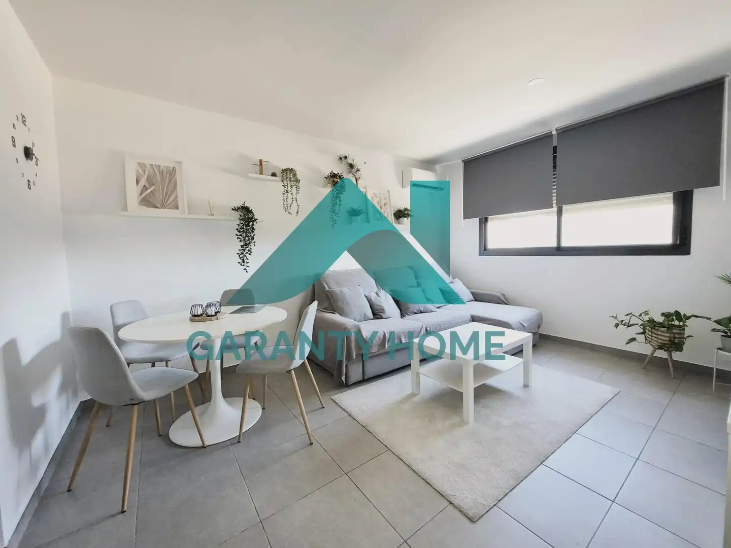 Living room of Flat for sale in Cáceres  with Air Conditioner and Terrace