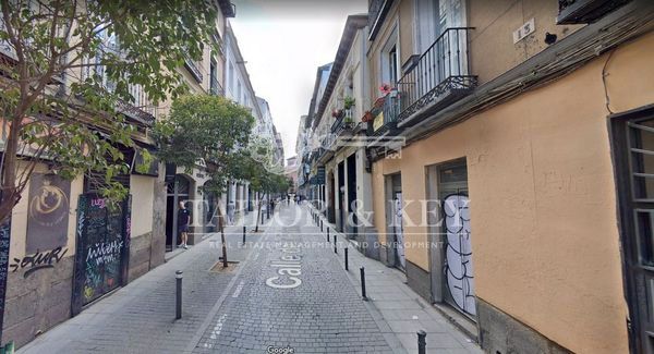 Exterior view of Premises for sale in  Madrid Capital  with Air Conditioner, Heating and Alarm