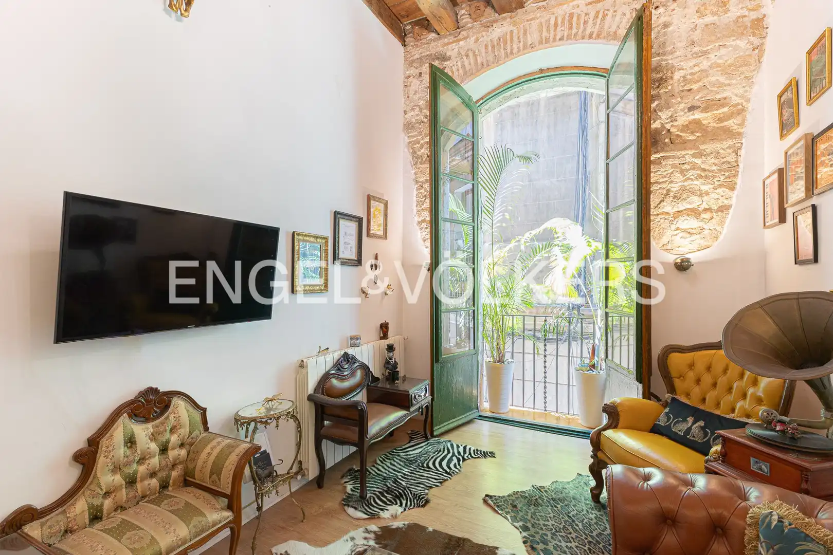 Wohnzimmer von Maisonette zum Verkauf in Barcelona mit Klimaanlage, Heizung und Möbliert