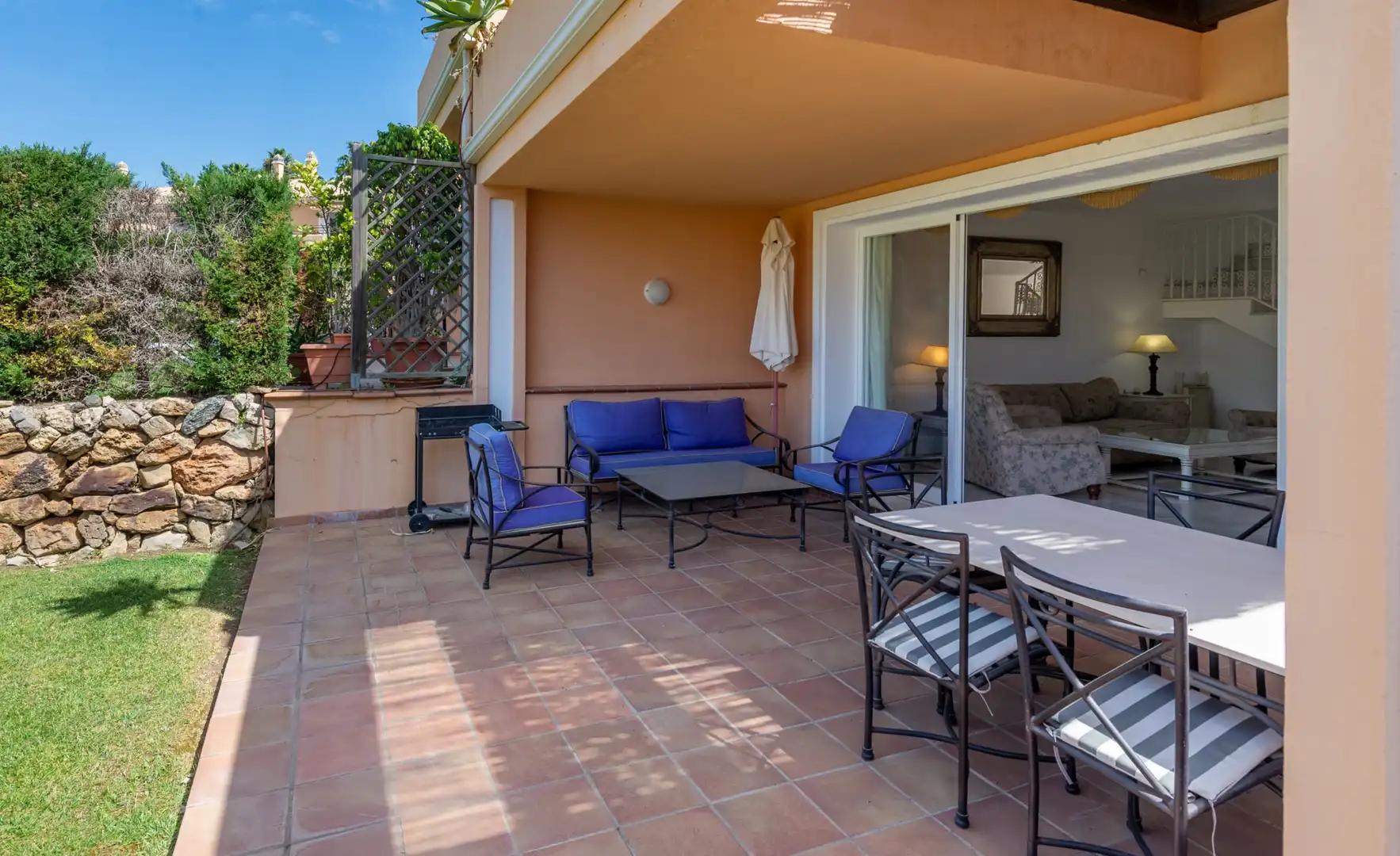 Terraza de Casa adosada en venta en Benahavís con Aire acondicionado, Terraza y Piscina
