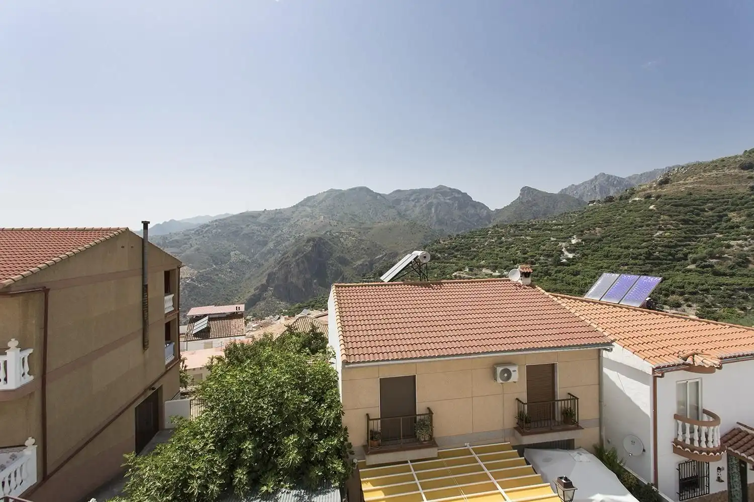 Vista exterior de Dúplex en venta en Lentegí con Aire acondicionado, Terraza y Amueblado