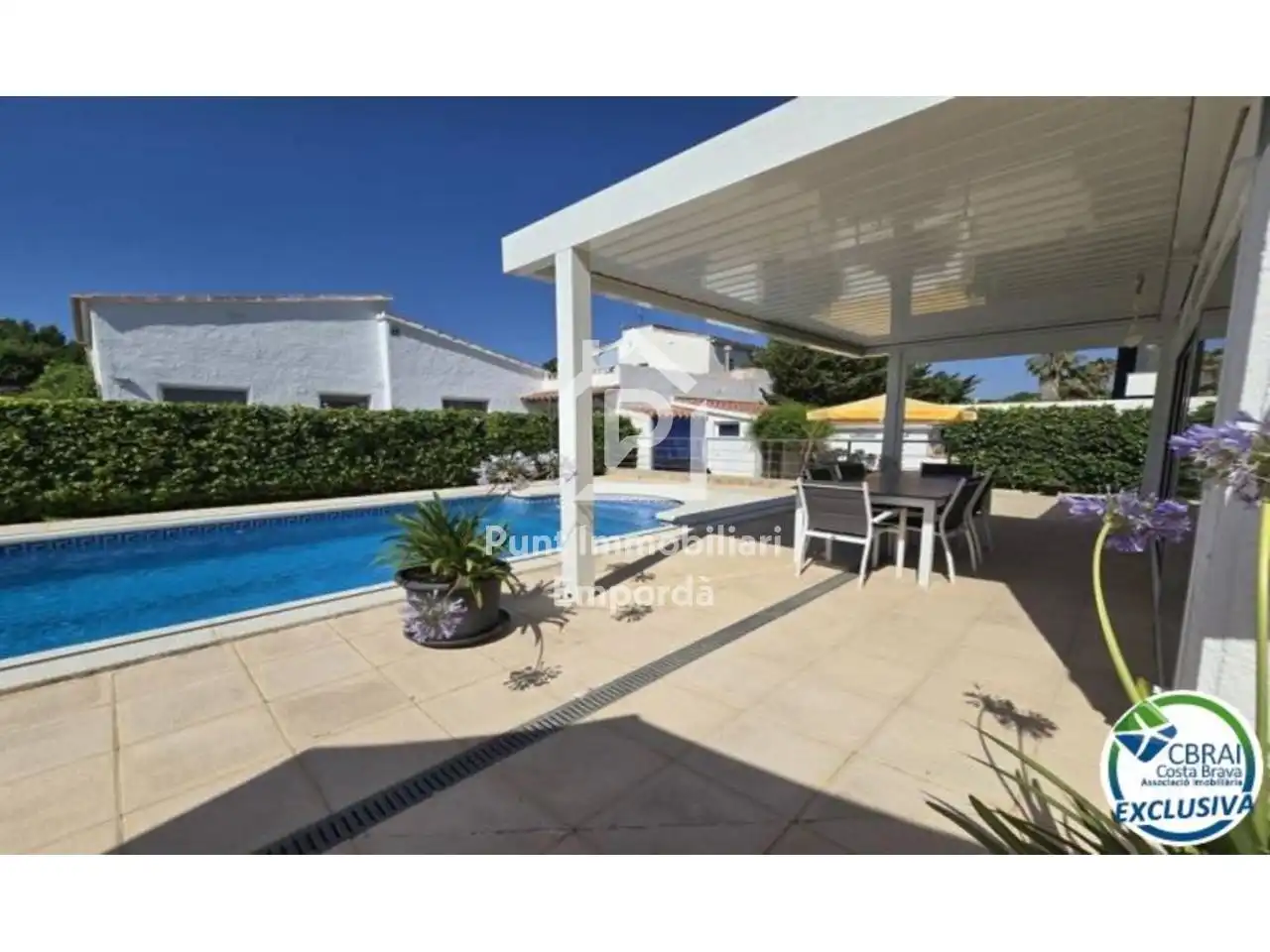 Casa con piscina en venta en Calle Montseny, imagen 3