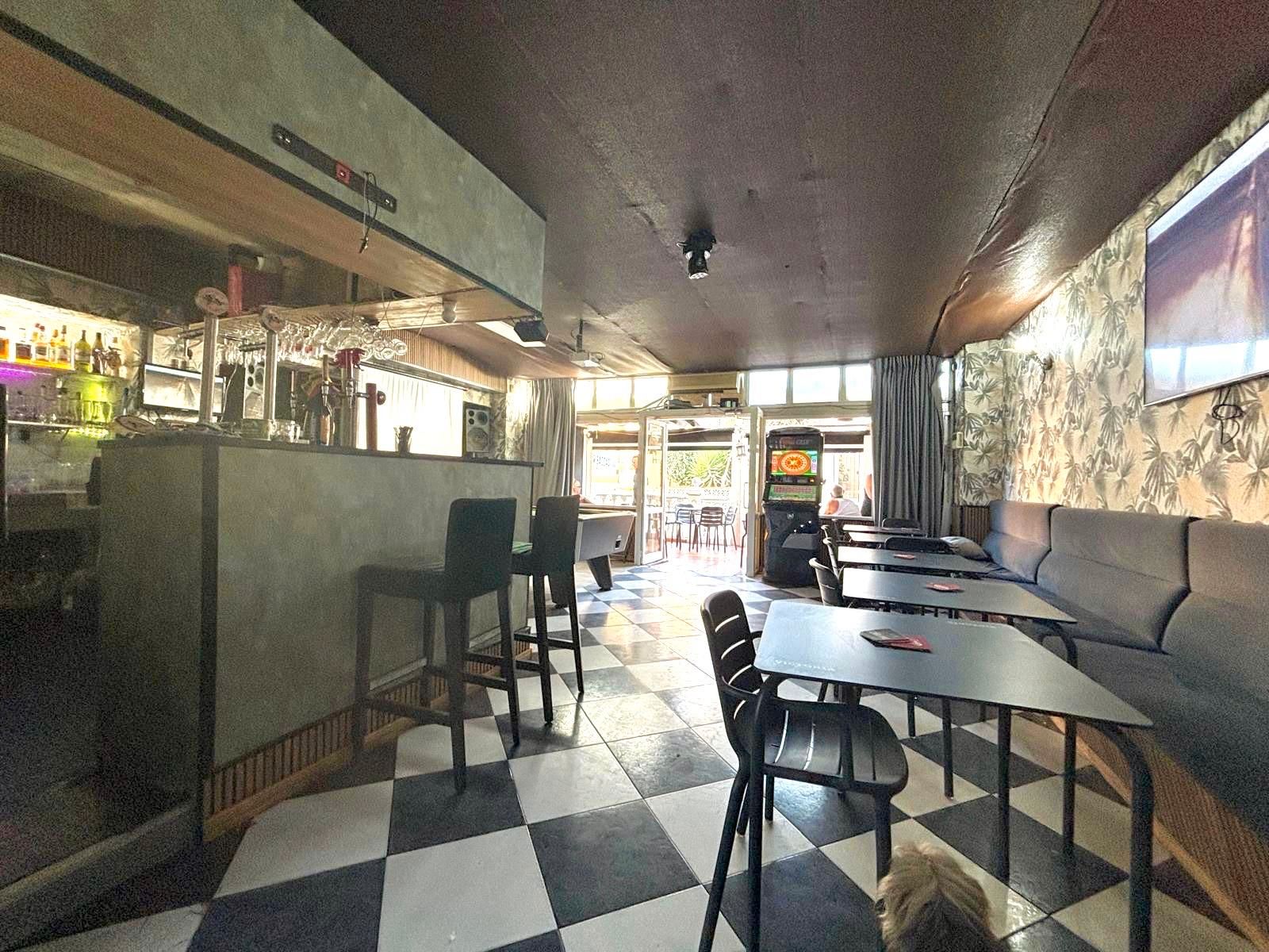 Local en venda en Benalmádena amb Aire condicionat, Terrassa i Moblat