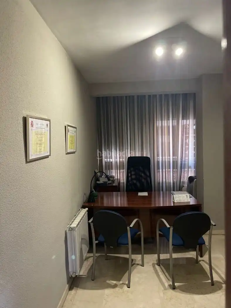 Bureau avec ascenseur à louer à Calle Emperatriz Eugenia 19, imagen 5