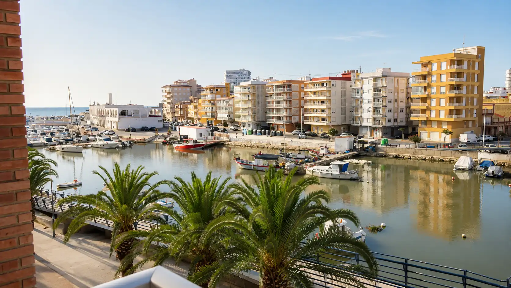Piso en venta en Valencia con Trastero, Horno y Balcón