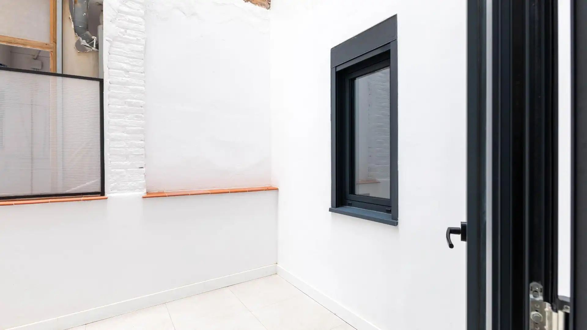 Piso en venta en L'Hospitalet de Llobregat con Calefacción, Parquet y Terraza