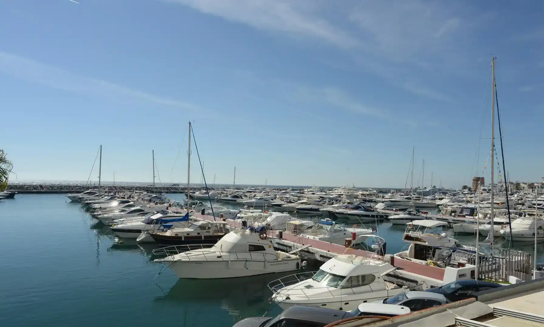 Aparcament de Garatge de lloguer en Nueva Andalucía