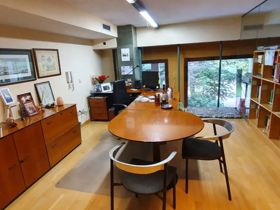 Büro zur Miete in Madrid mit Klimaanlage, Heizung und Möbliert