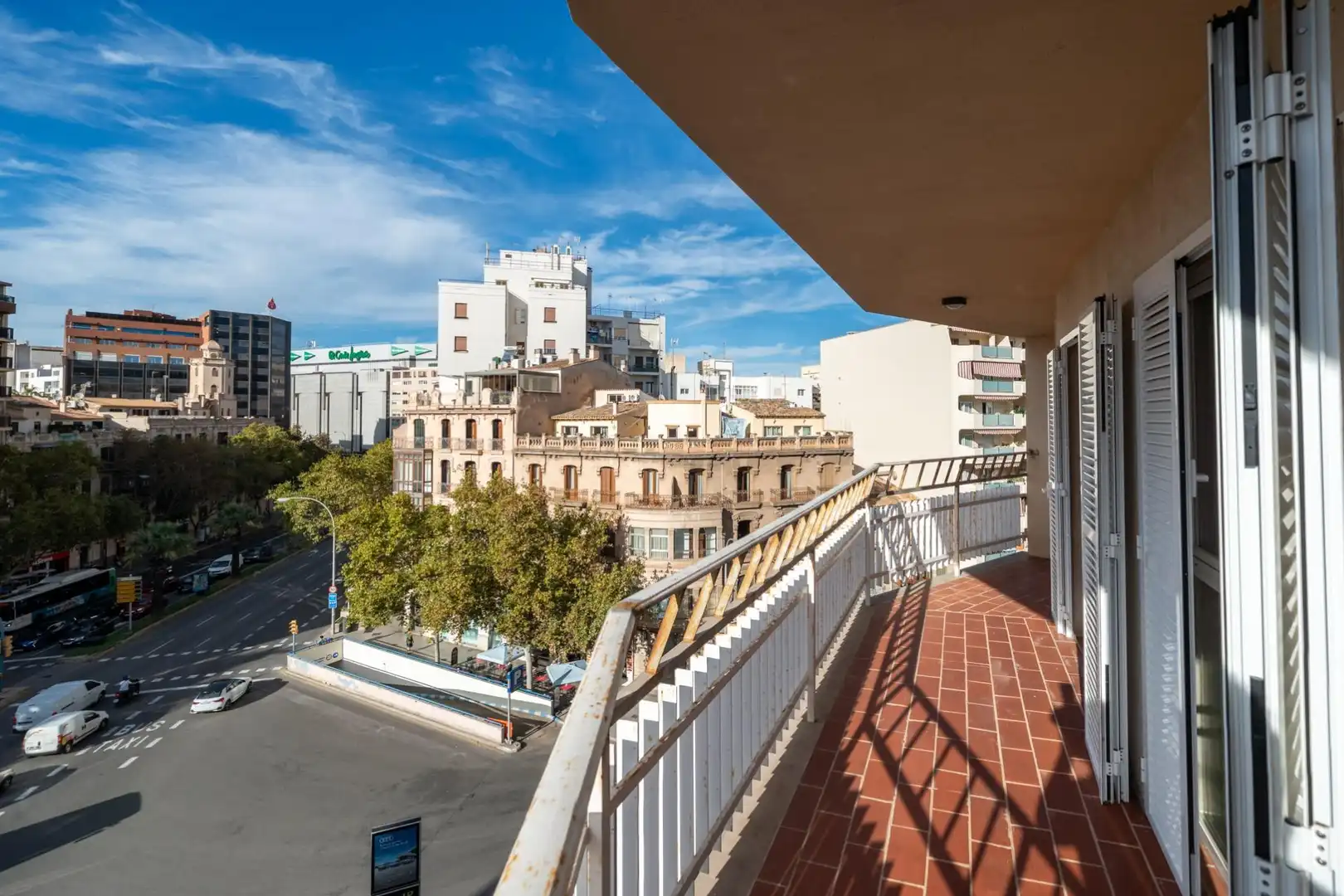 Exterior view of Flat for sale in  Palma de Mallorca  with Air Conditioner, Heating and Parquet flooring