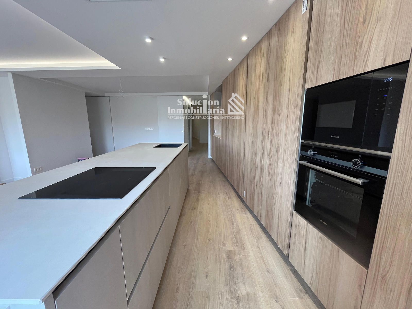 Kitchen of Flat for sale in Salamanca Capital  with Heating and Alarm