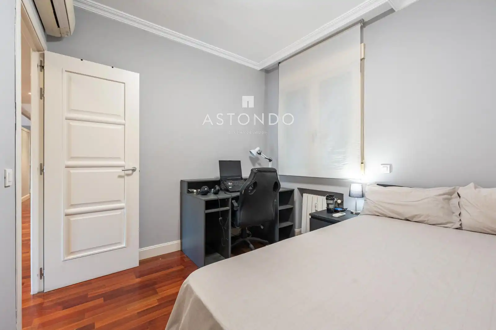Bedroom of Flat for rent in Madrid  with Air Conditioner, Heating and Swimming Pool