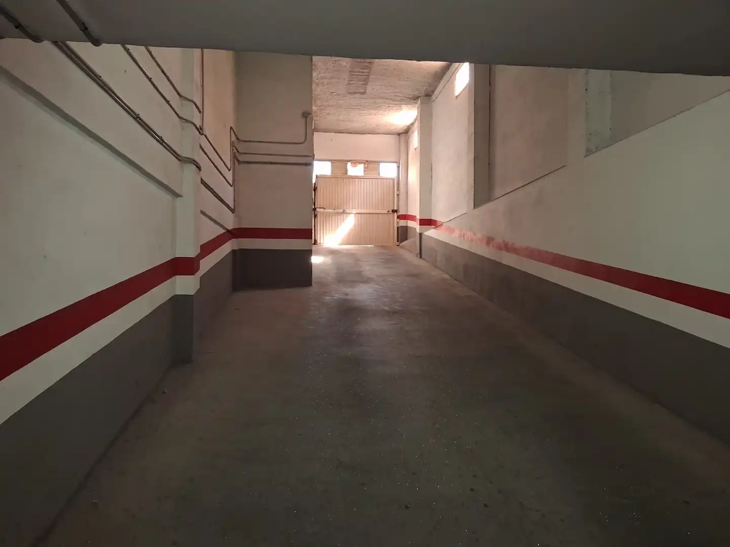 Aparcament de Pis en venda en Albacete amb Aire condicionat, Jardí privat i Terrassa
