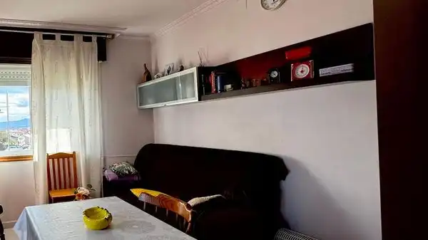 Sala d'estar de Apartament en venda en Moaña amb Calefacció, Parquet i Traster