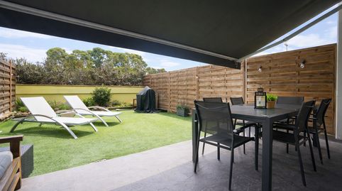 Foto 2 de Casa adosada en venta en Carrer de Plàcid Vidal I Rosich, Mestral, Reus