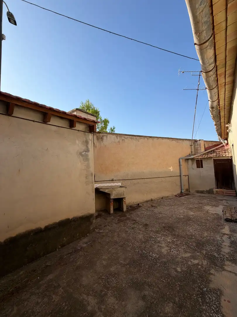 Vista exterior de Casa o xalet en venda en Monóvar  / Monòver amb Jardí privat i Moblat