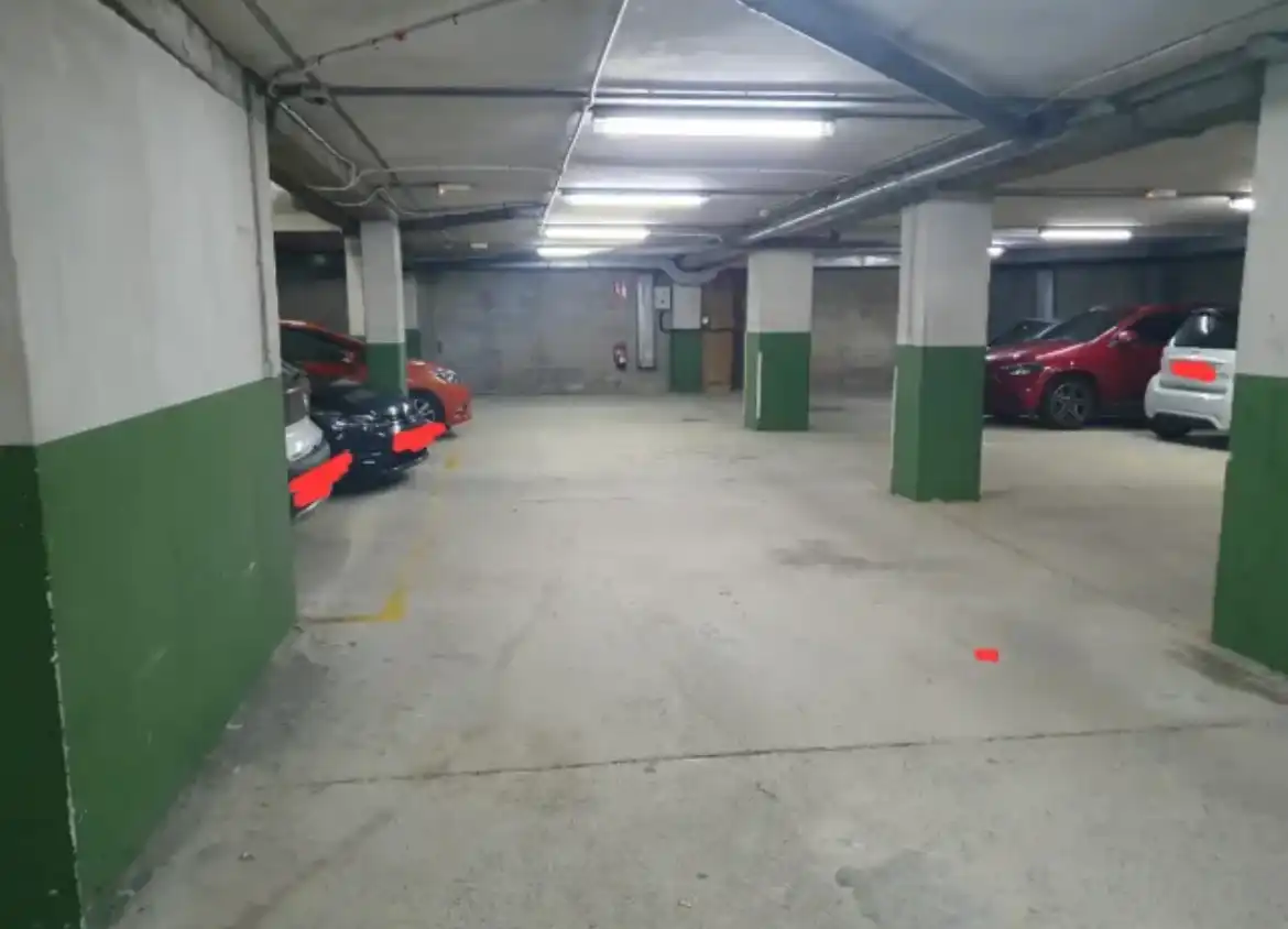 Einzelparkplatz mit Aufzug zum Verkauf in Rúa Álvaro Cunqueiro, imagen 3