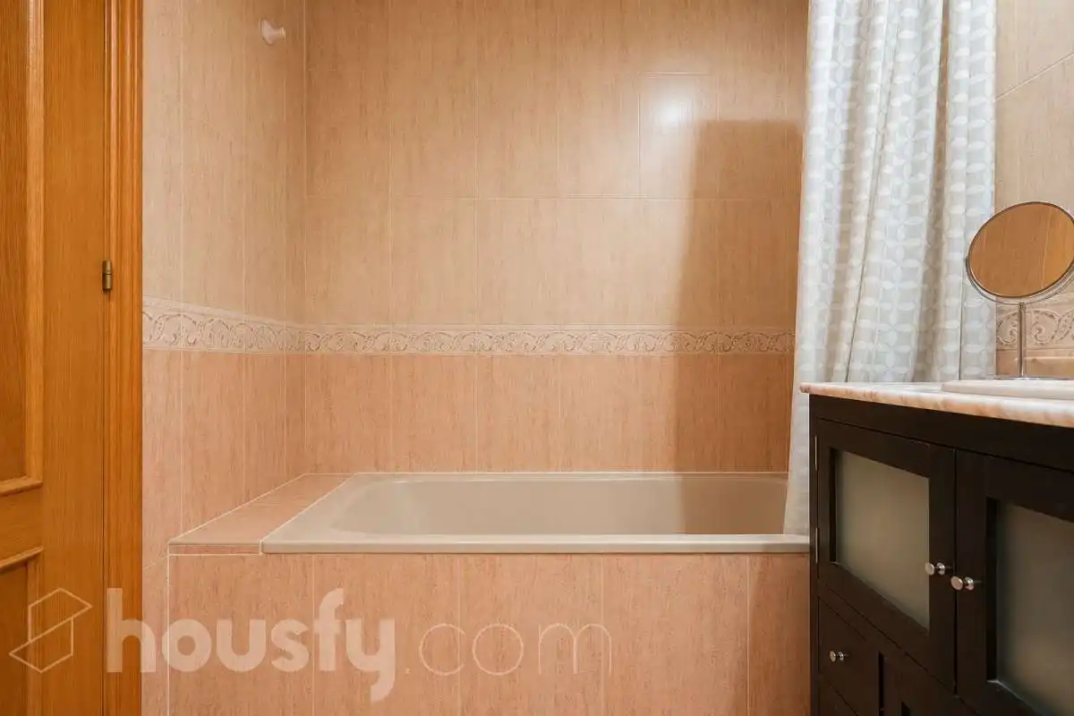 Bathroom of Flat for sale in Torrejón de Ardoz  with Air Conditioner, Heating and Storage room