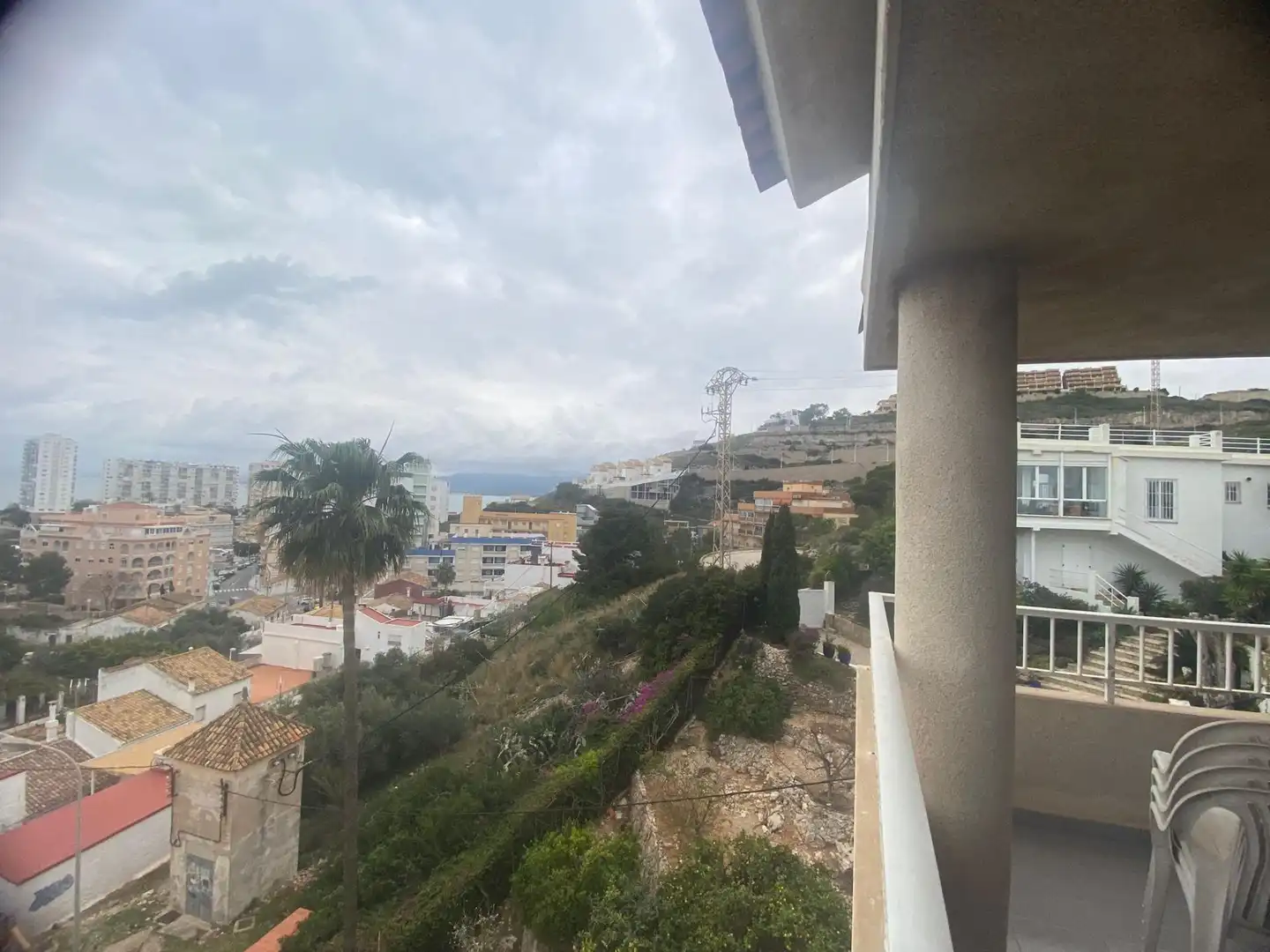 Außenansicht von Maisonette zum Verkauf in Cullera mit Klimaanlage, Terrasse und Abstellraum