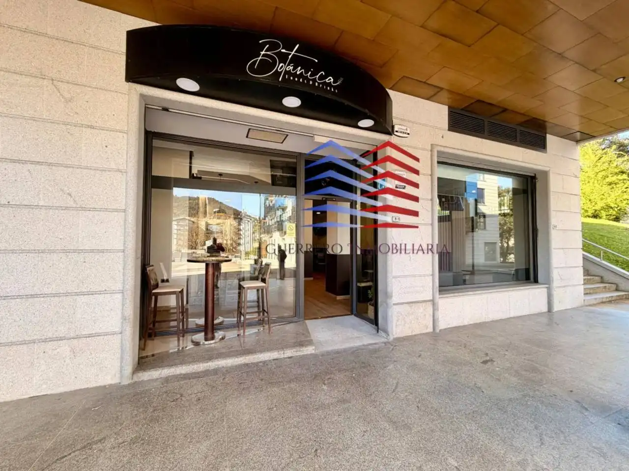 Commercial properties for rent in Ourense Capital   with Air Conditioner and Alarm