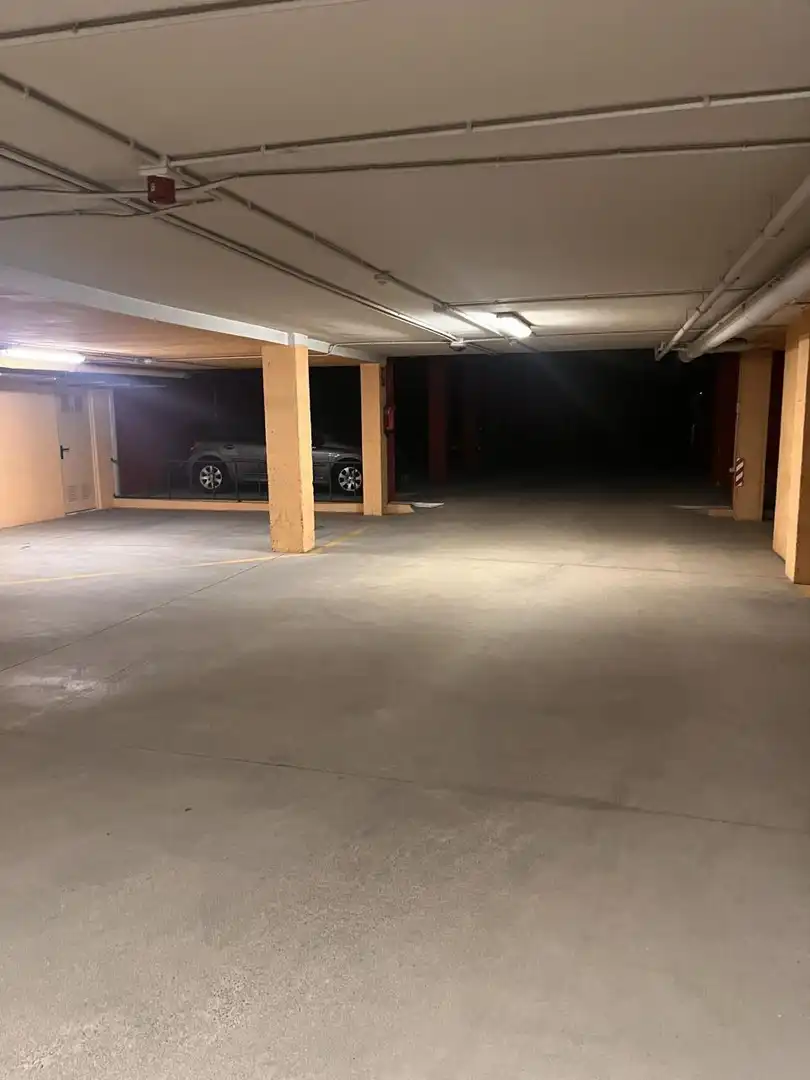 Parking de Piso en venta en Plasencia con Aire acondicionado, Terraza y Amueblado