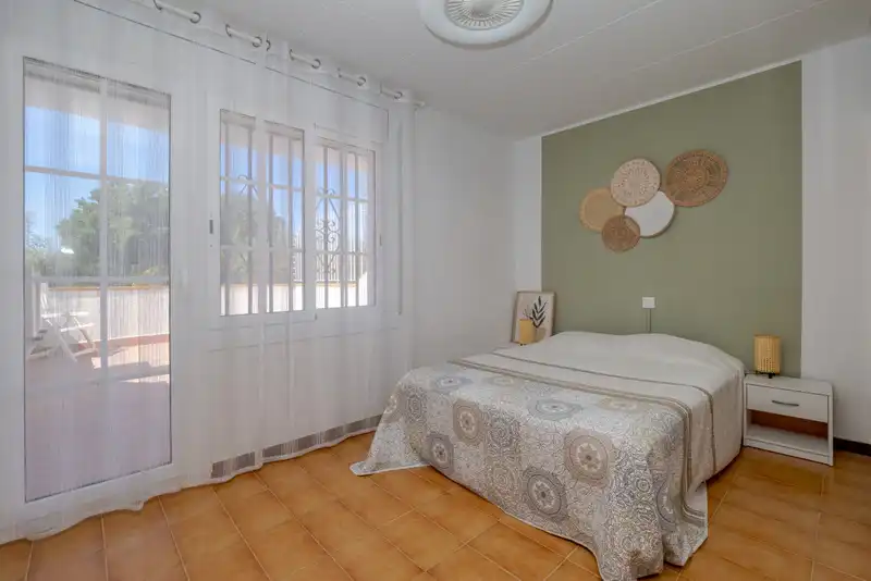 Bedroom of Houses for sale in Empuriabrava  with Air Conditioner, Heating and Private garden