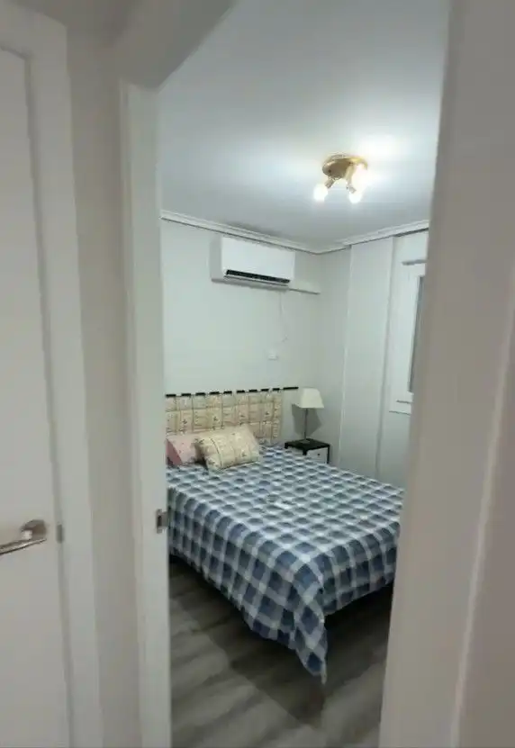 Habitación de Piso en venta en  Logroño con Calefacción y Parquet