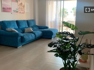 Appartamento con balcone in affitto a Racó