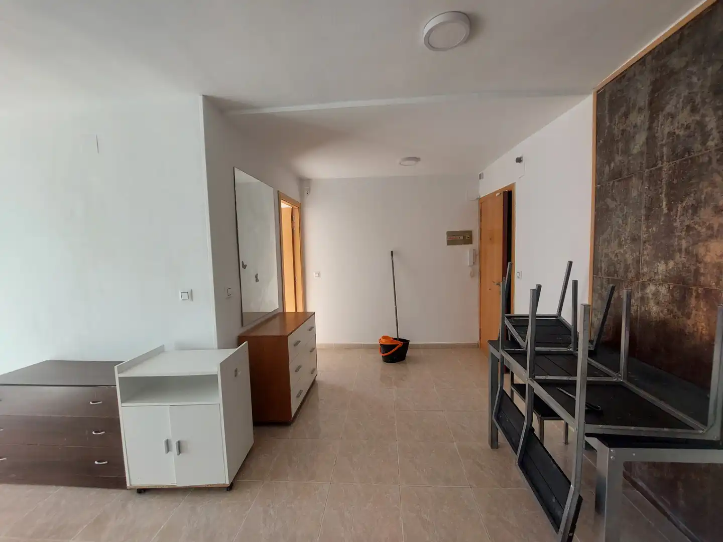 Apartamento con terraza en venta en Carrer de Barcelona, imagen 2