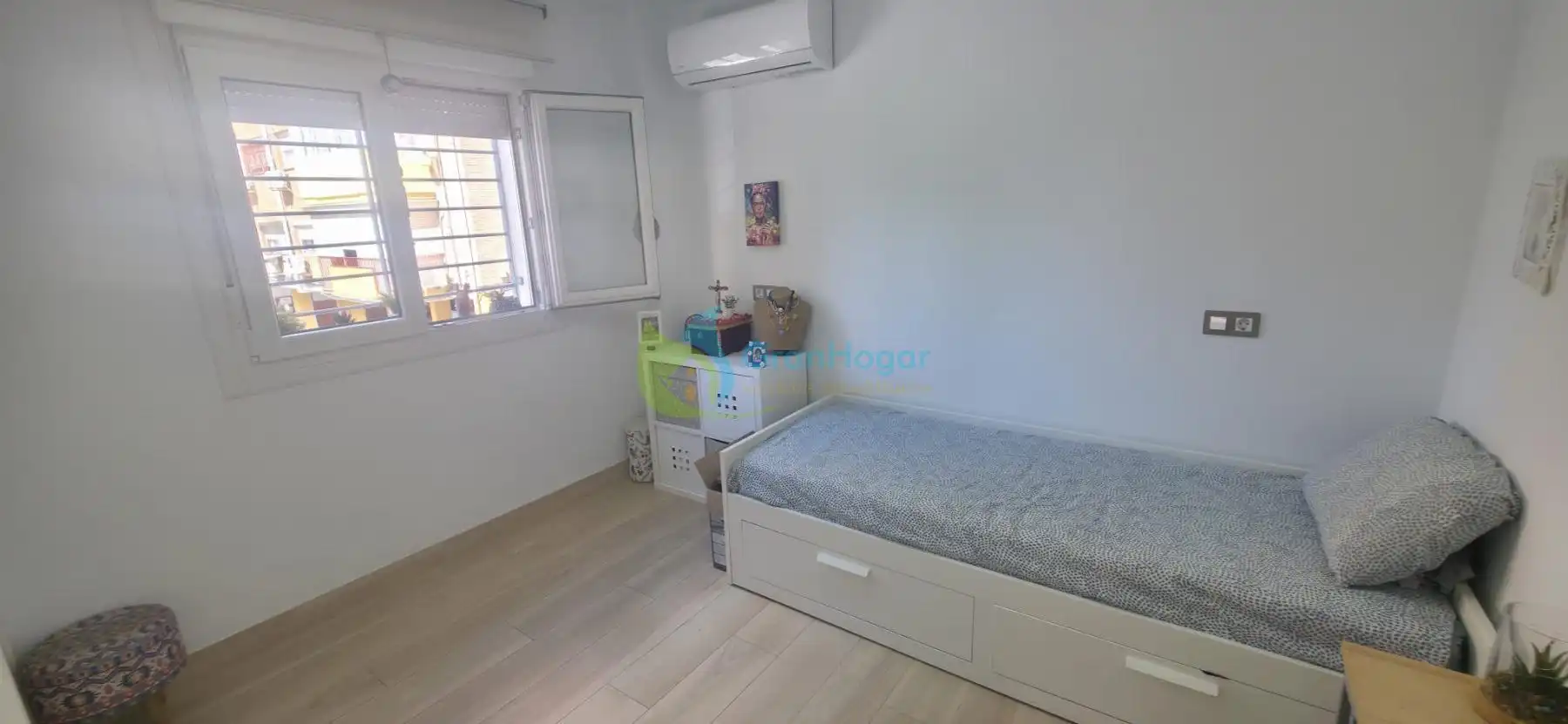 Bedroom of Flat for sale in Sevilla  with Furnished and Balcony