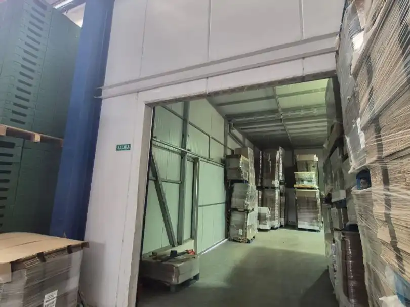 Commercial properties for rent in Paraje Cueva del Gato, 4, Balerma
