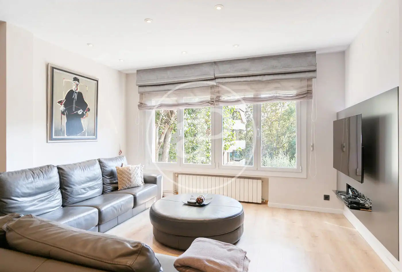 Vista exterior de Piso en venta en Barcelona con Calefacción, Jardín privado y Terraza