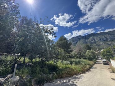 Lands and plots for sale in El Montgó