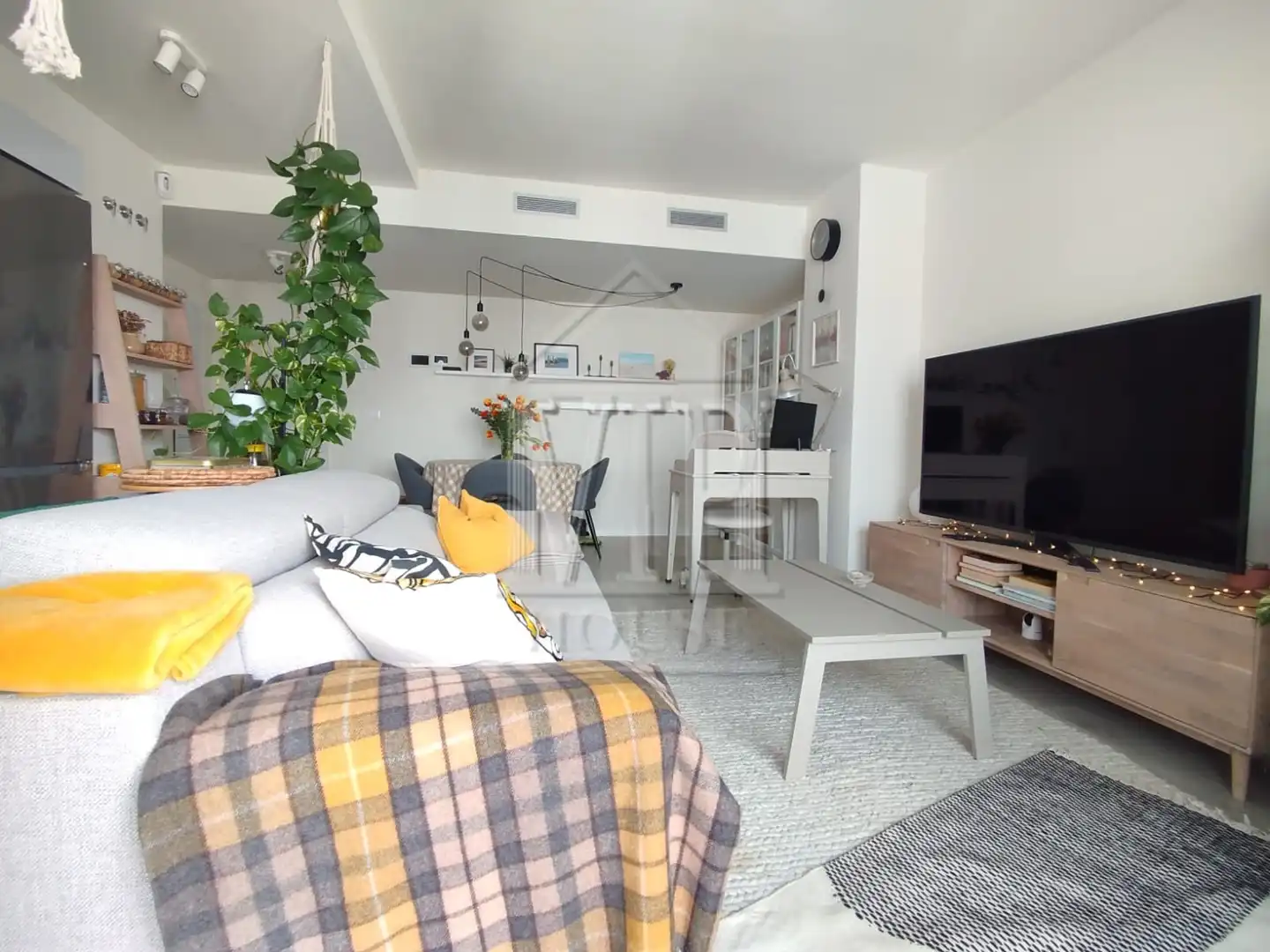 Sala de estar de Piso en venta en Badalona con Aire acondicionado, Calefacción y Parquet
