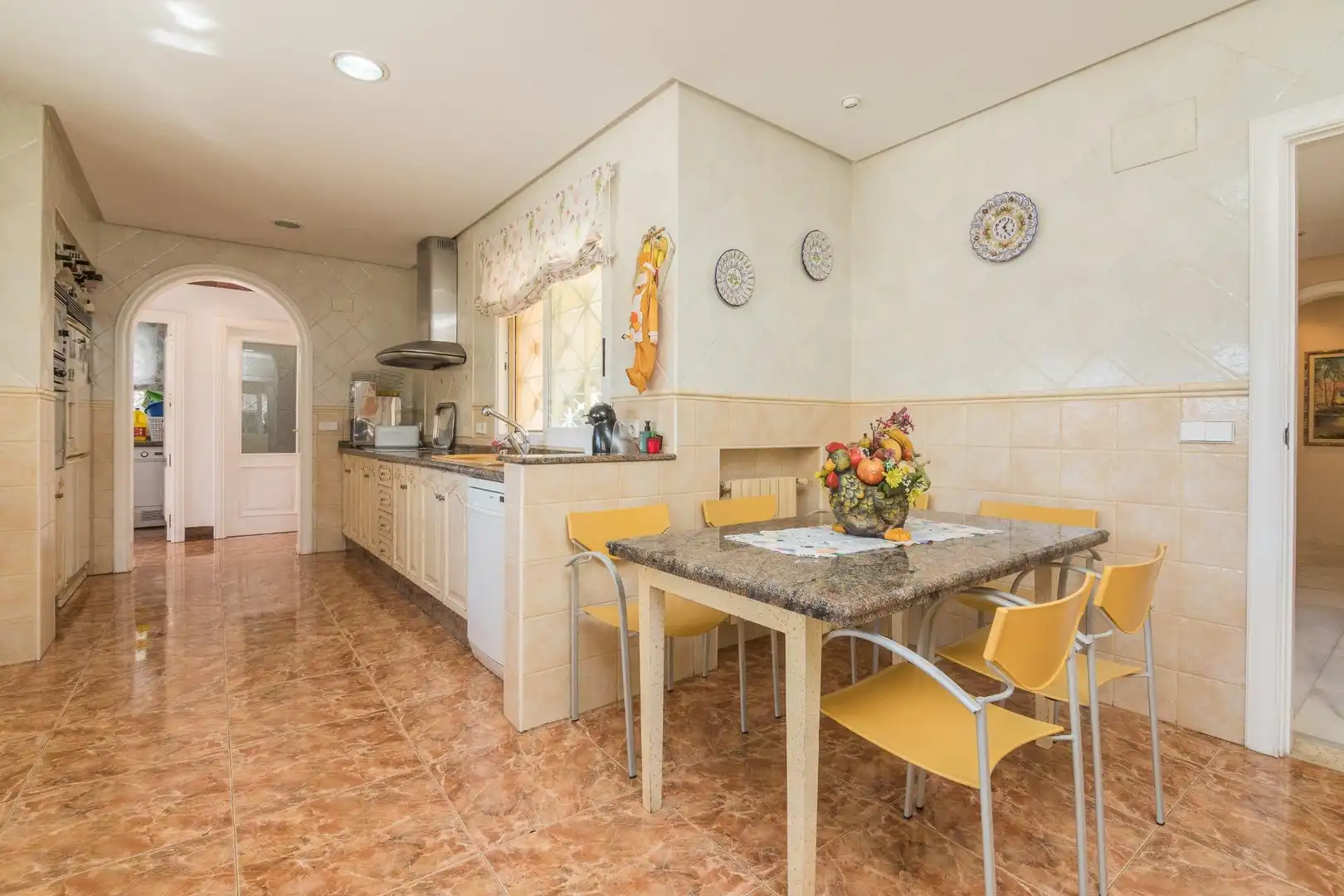 Cocina de Casa o chalet en venta en Elche / Elx con Aire acondicionado, Jardín privado y Terraza